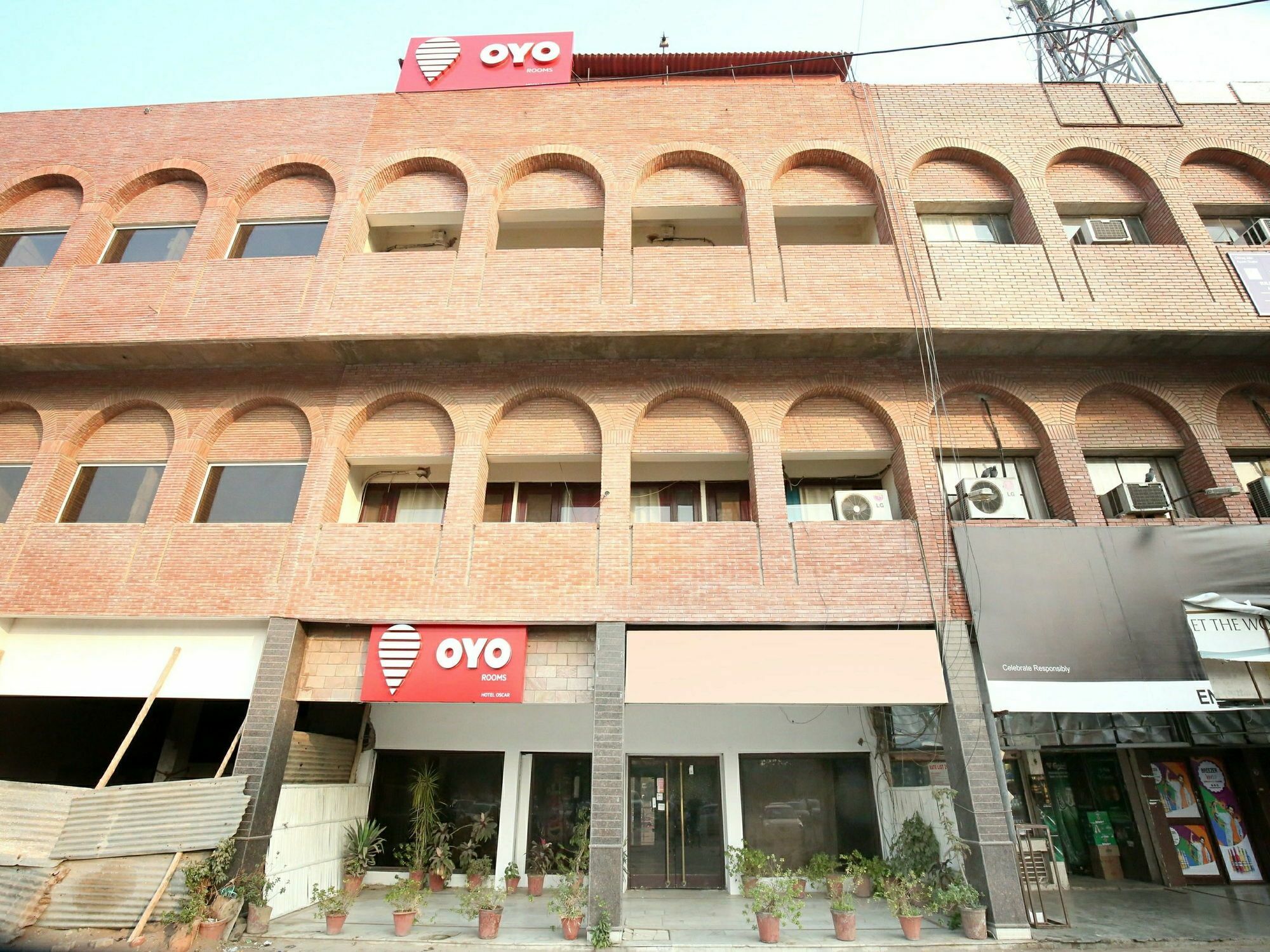 Hotel Oscar Regency Panchkula Exterior foto