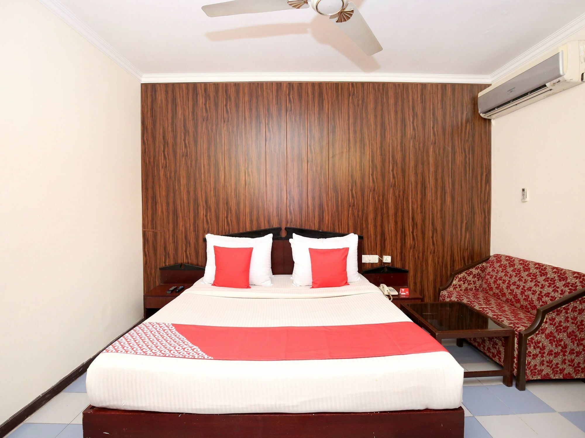 Hotel Oscar Regency Panchkula Exterior foto